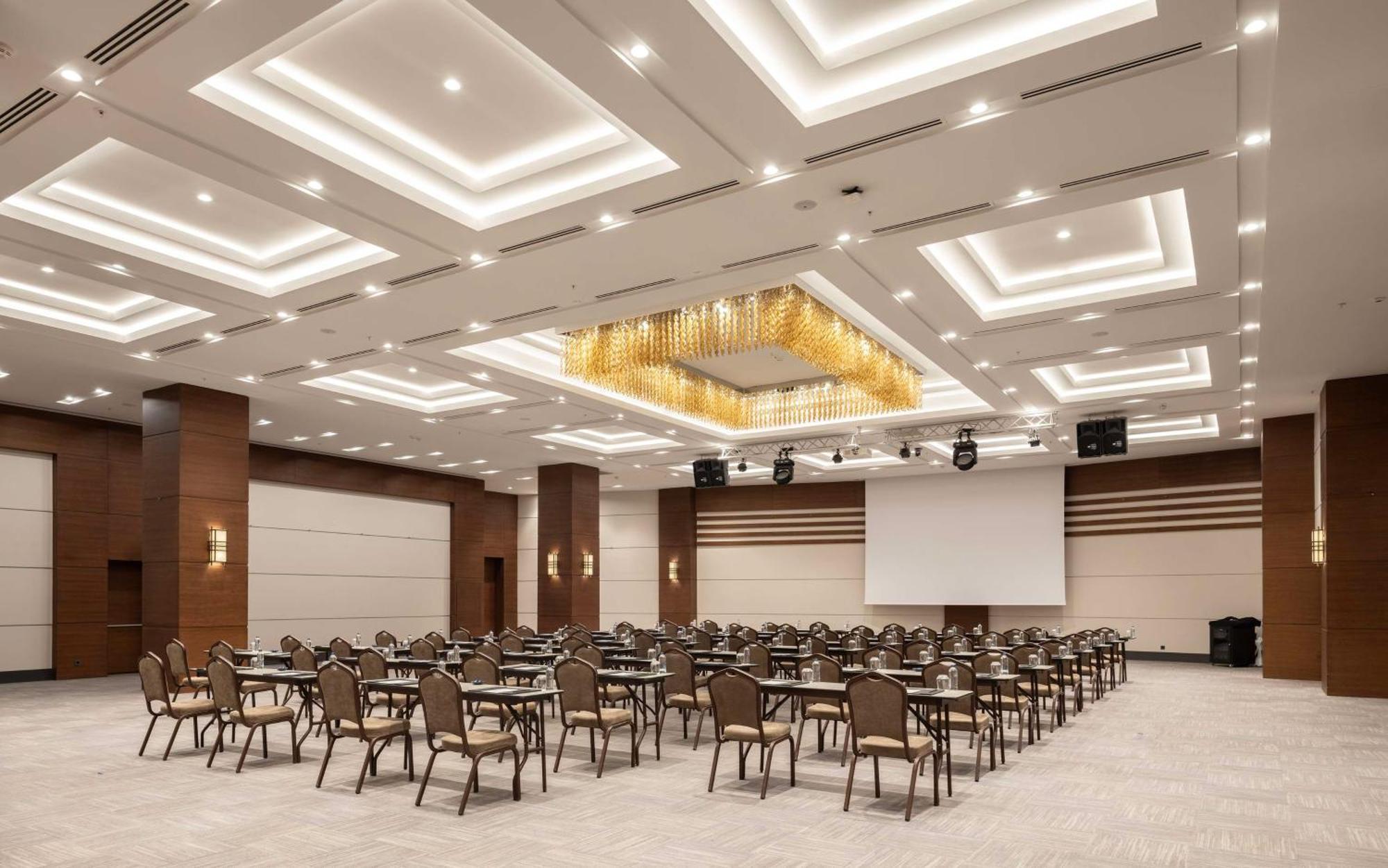 Radisson Blu Cankaya Otel 5*